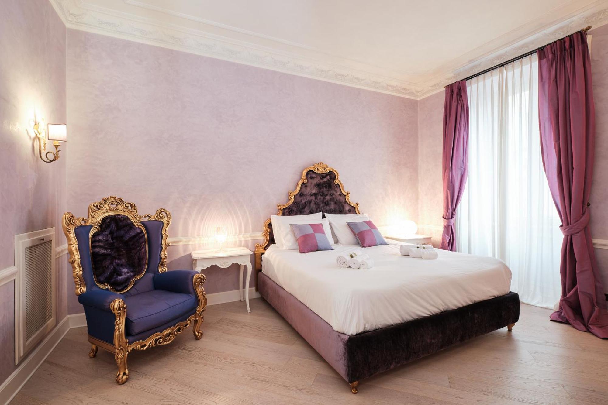 Luxury In Piazza Di Spagna Lägenhet