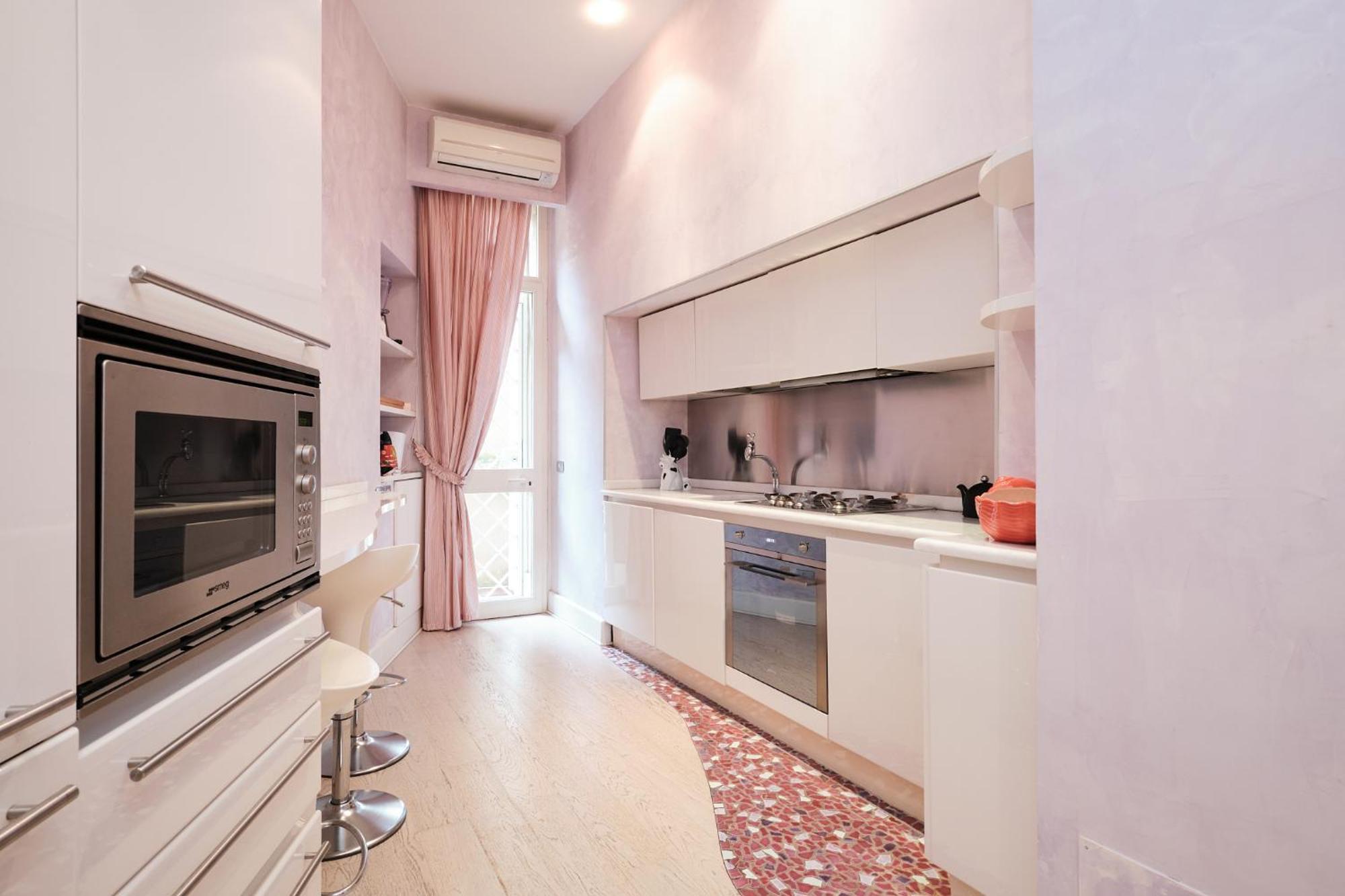 Lägenhet Luxury In Piazza Di Spagna Rom