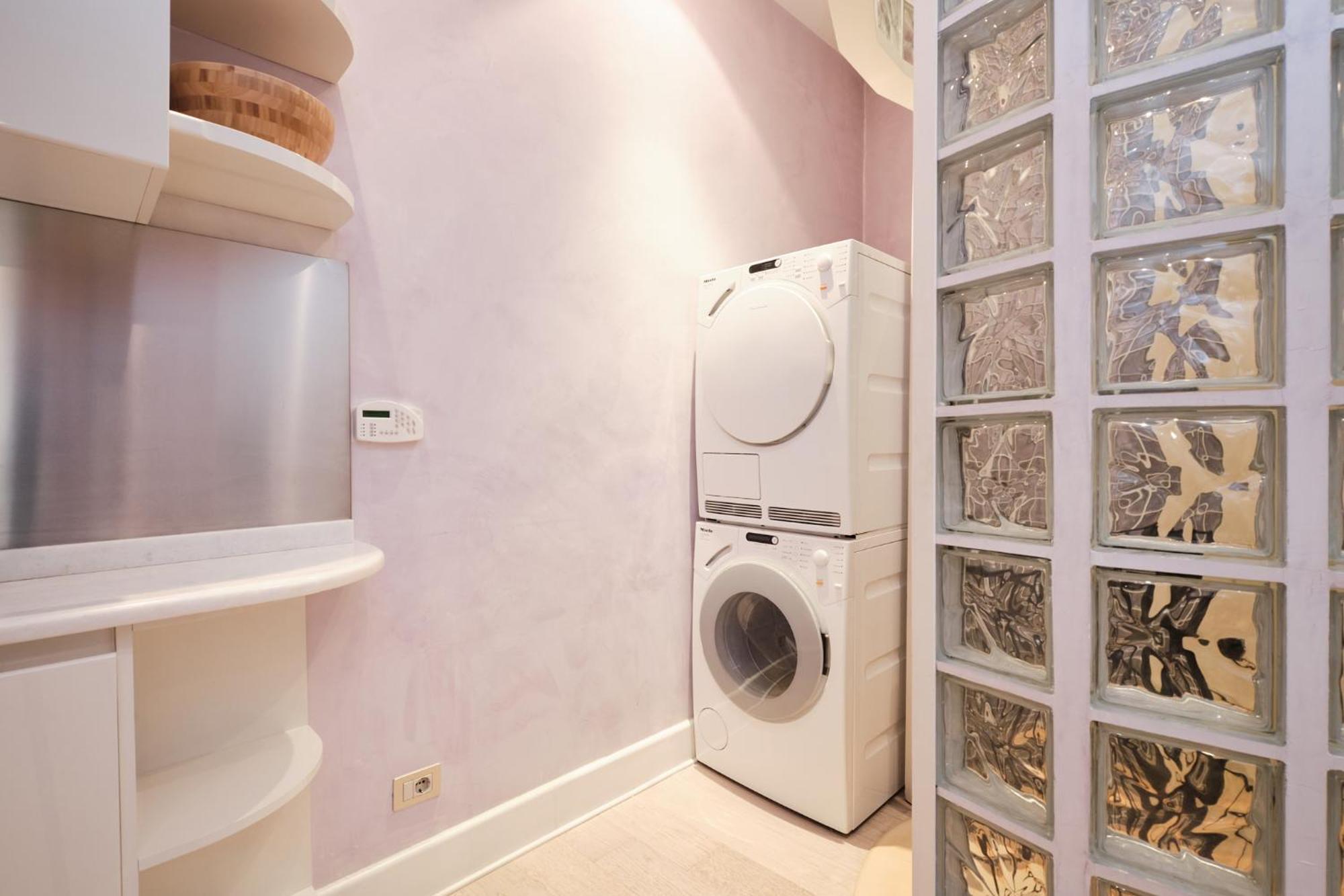 Luxury In Piazza Di Spagna Lägenhet Rom